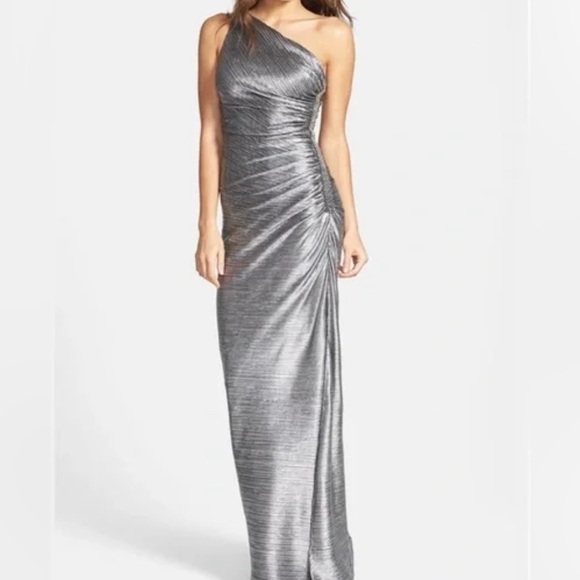 Embellished Metallic Foil One Shoulder Gown by Laundry by Shelli Segal sz 10 - Picture 8 of 8
